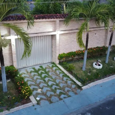 Excelente Casa No Bairro Mundo Novo Com Piscina Villa Manaus Exterior photo